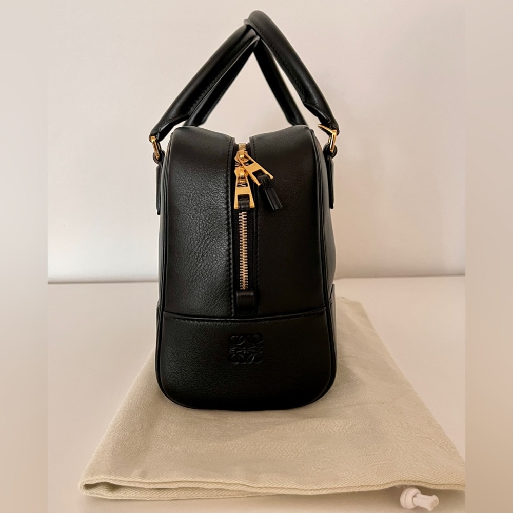Loewe Amazona 19 Black Nappa Calfskin Leather Bag Detachable Strap Lock & Key - Picture 4 of 12